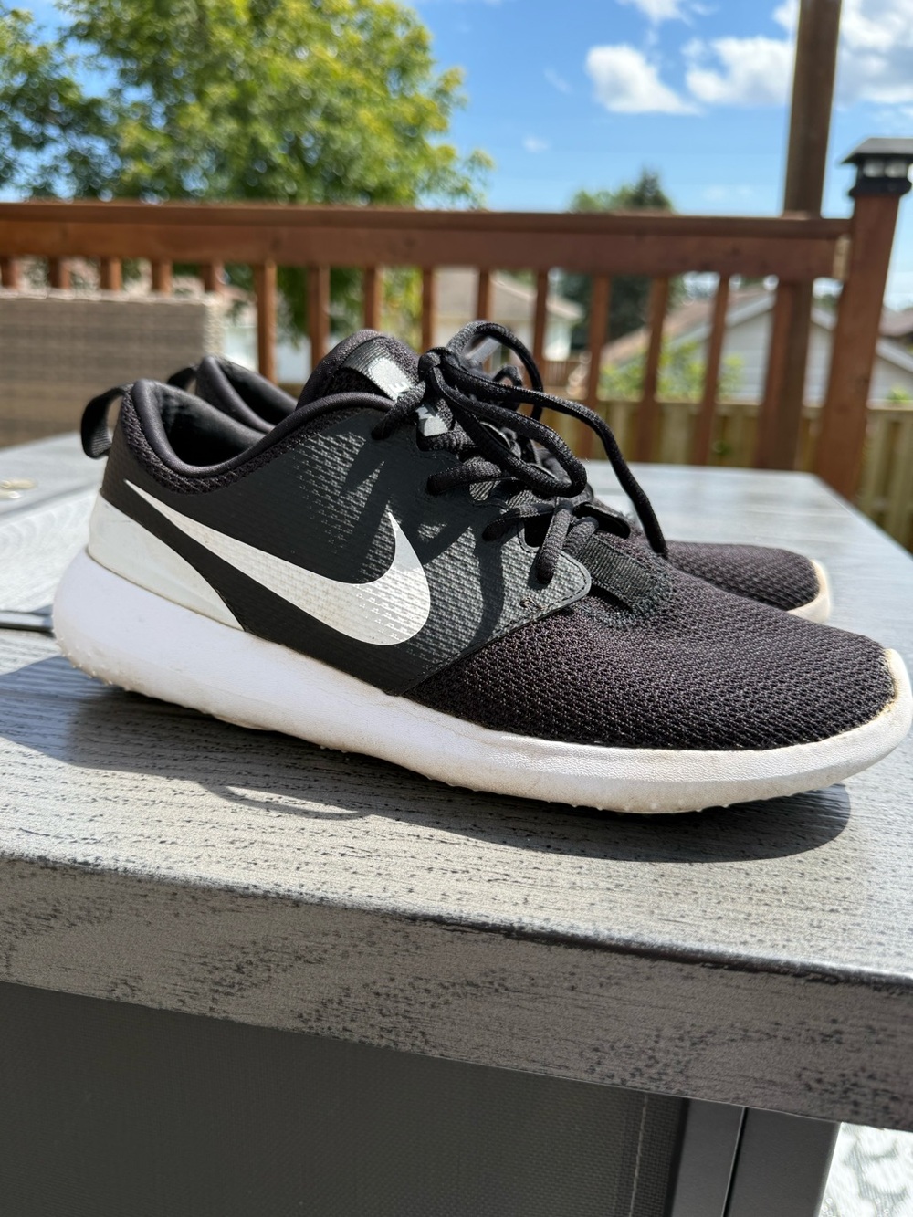 MENS golf shoes - Nike Roshe G Spikeless Golf Shoe in Black/White